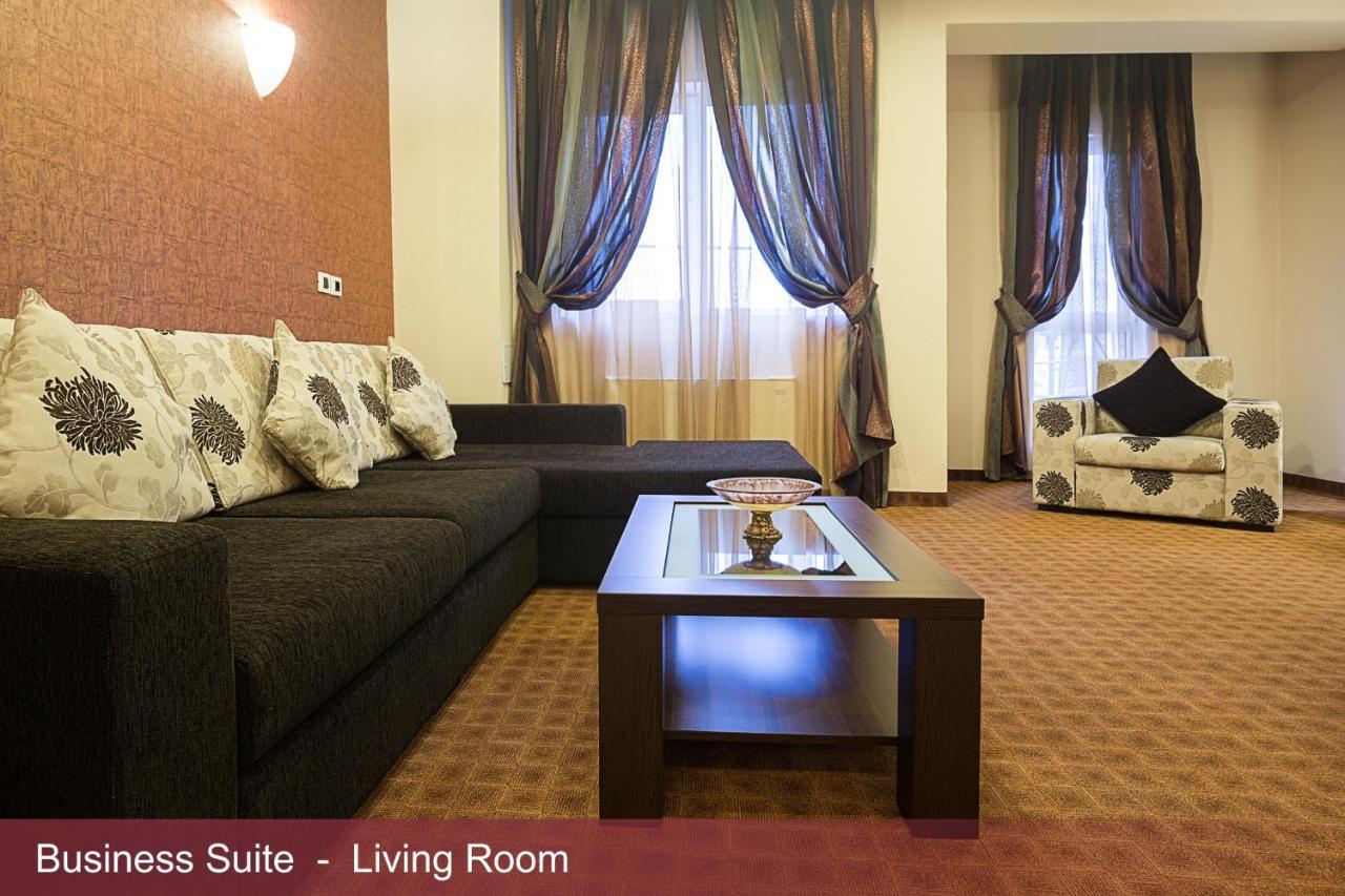 Inter Business Bucharest Hotel Bagian luar foto