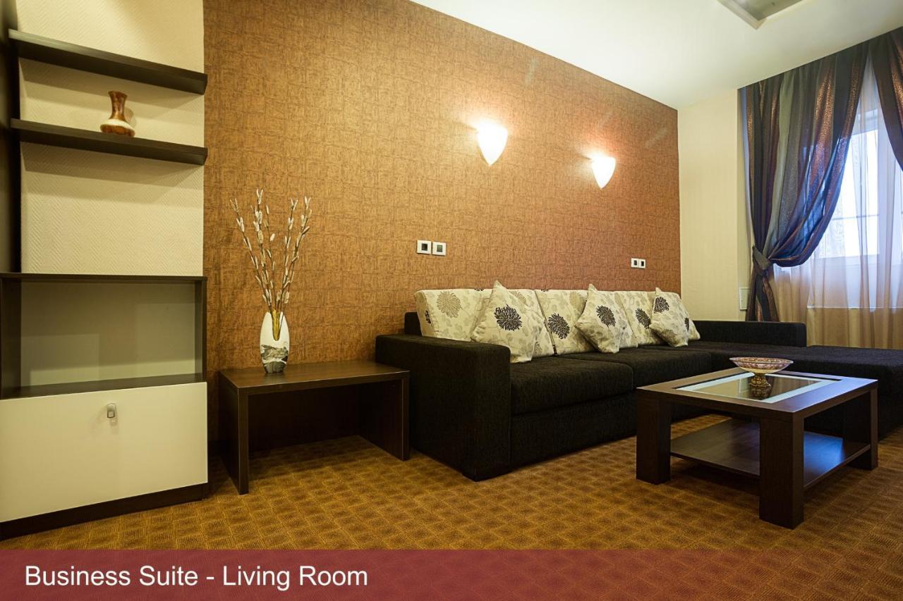 Inter Business Bucharest Hotel Bagian luar foto