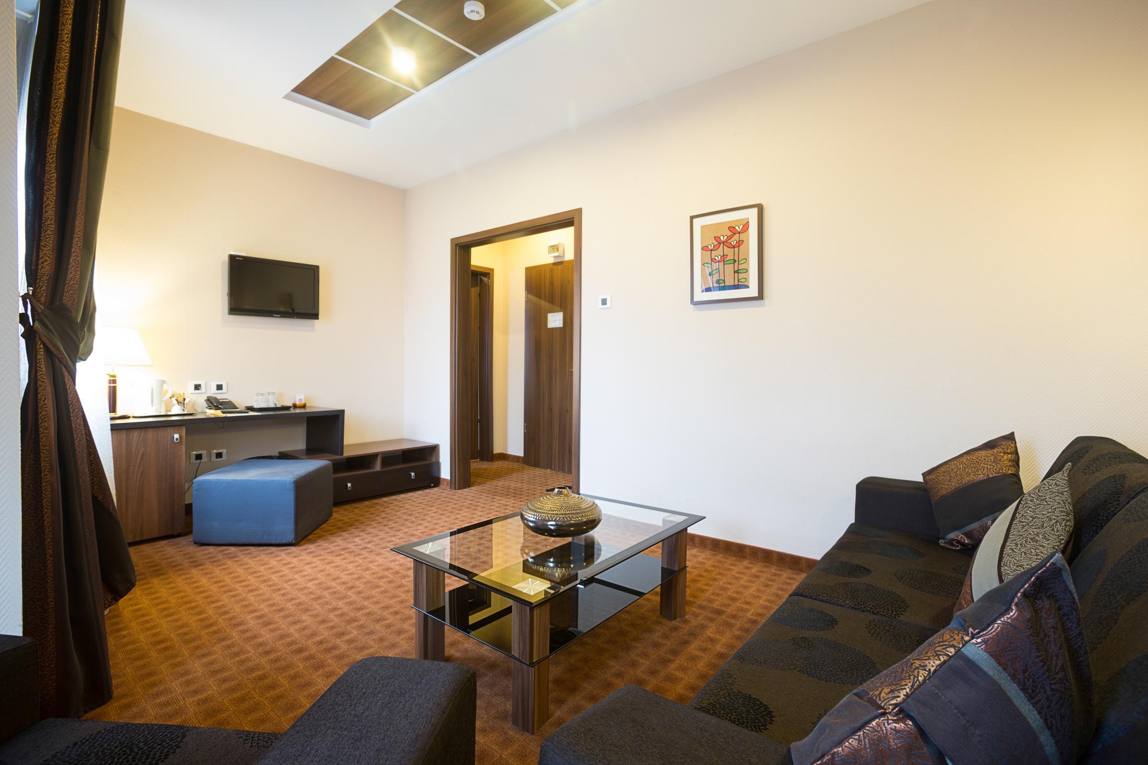 Inter Business Bucharest Hotel Bagian luar foto