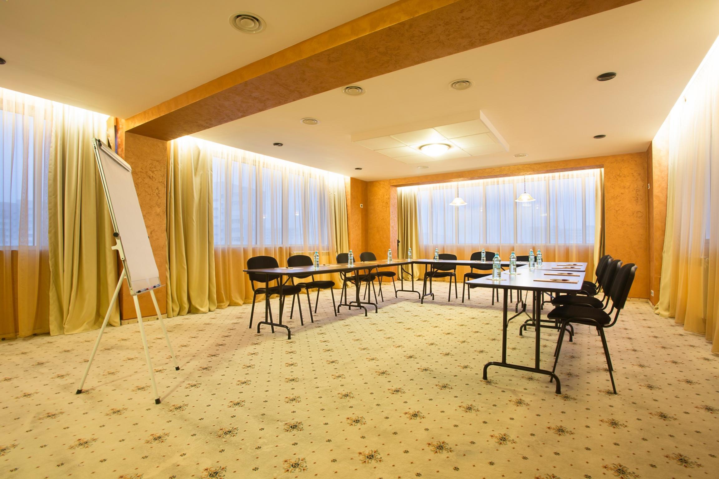 Inter Business Bucharest Hotel Bagian luar foto
