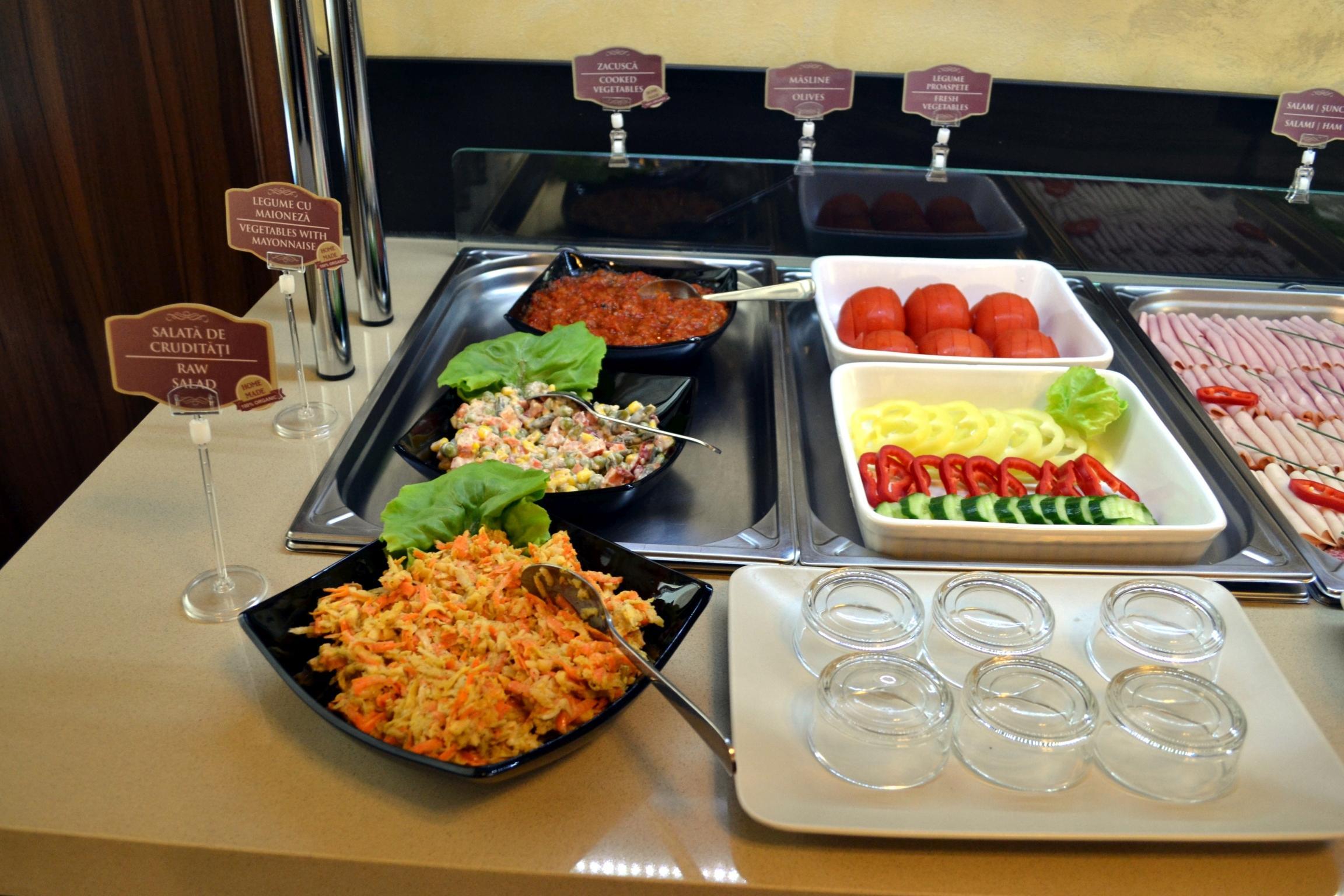 Inter Business Bucharest Hotel Bagian luar foto