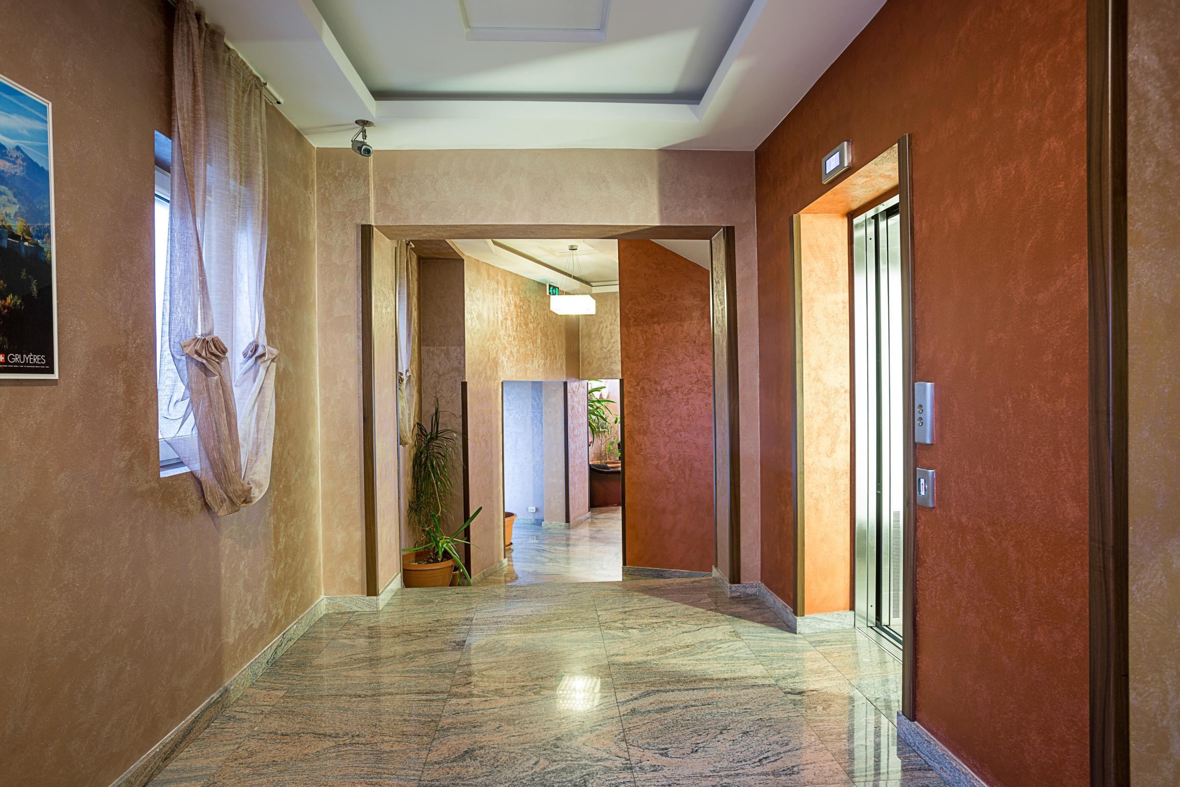 Inter Business Bucharest Hotel Bagian luar foto