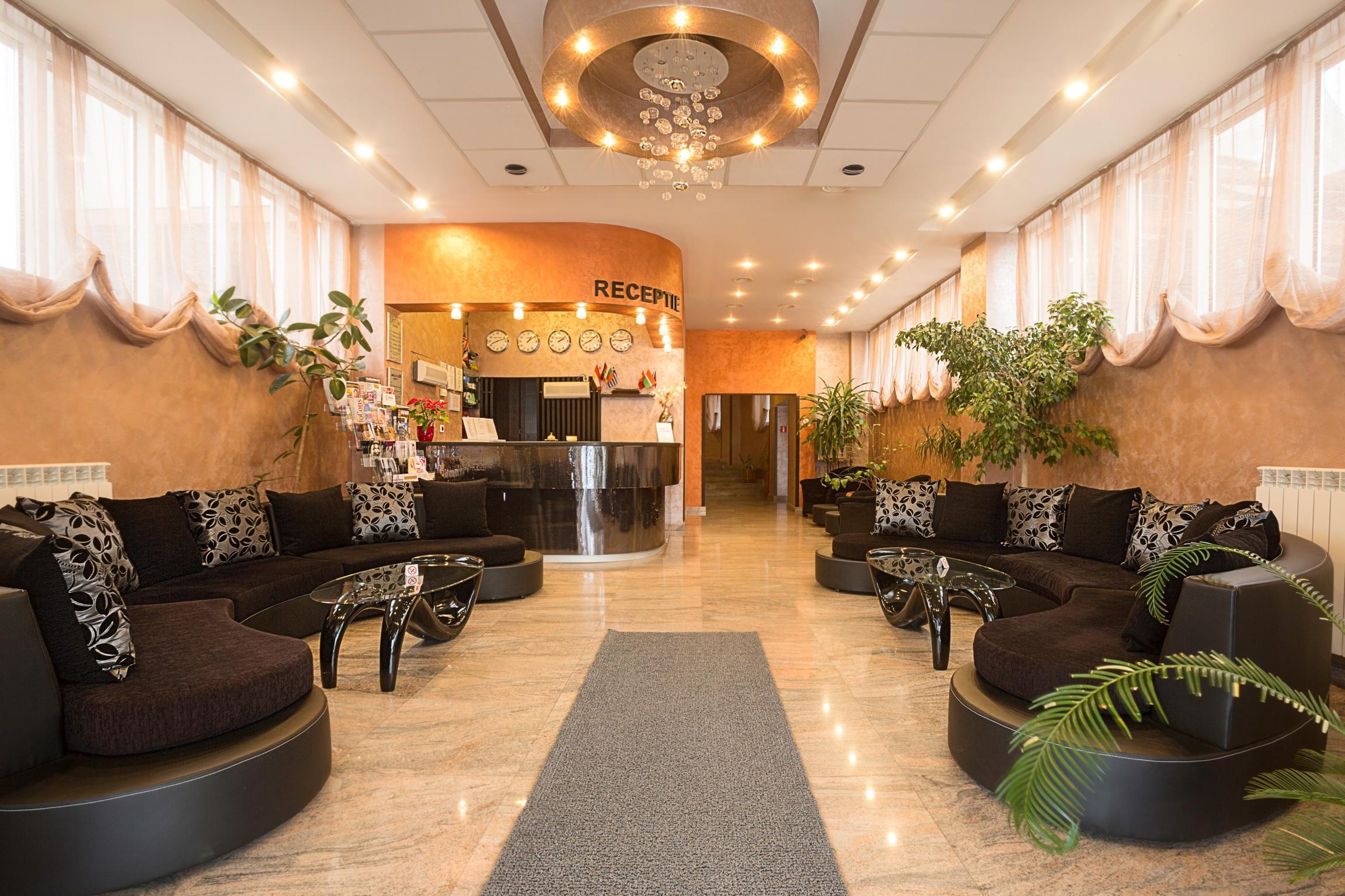 Inter Business Bucharest Hotel Bagian luar foto