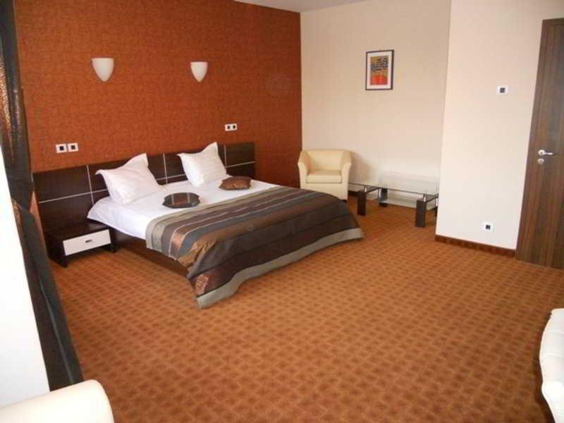 Inter Business Bucharest Hotel Bagian luar foto